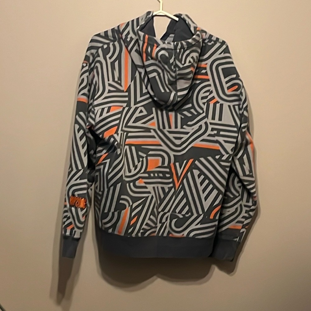 Women’s RipZone hoodie.